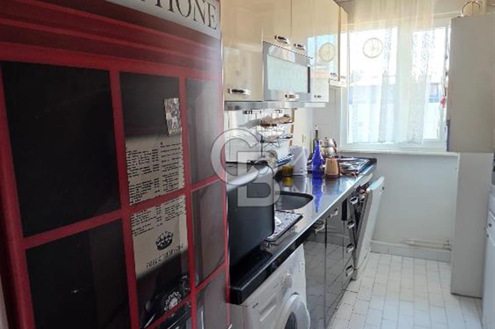 Ortaköy de Sahile Yakın Yokuşsuz Boş 1+1 Kiralık Daire