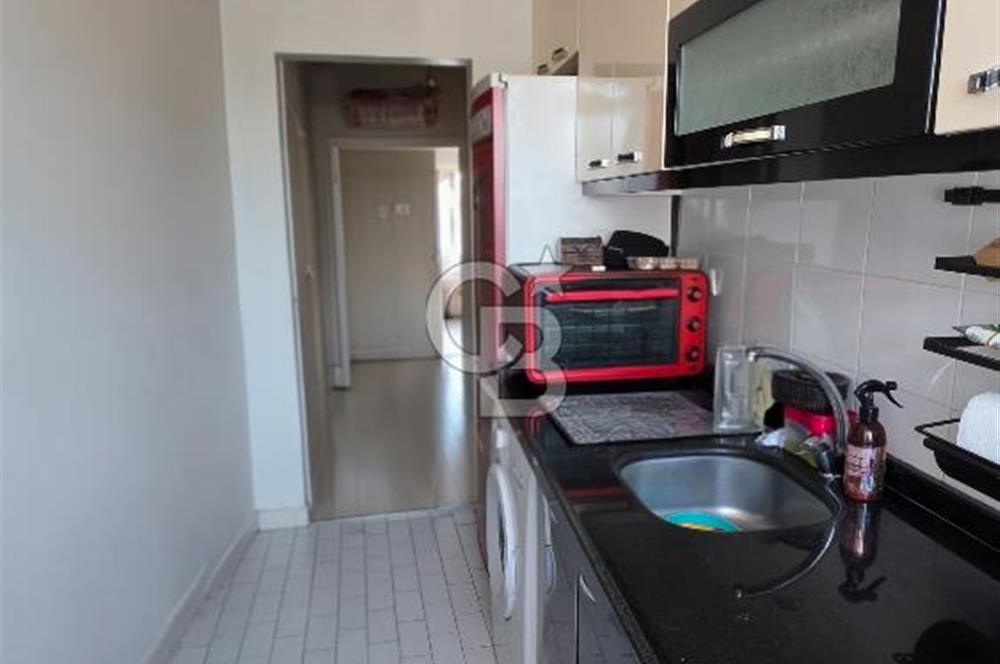 Ortaköy de Sahile Yakın Yokuşsuz Boş 1+1 Kiralık Daire