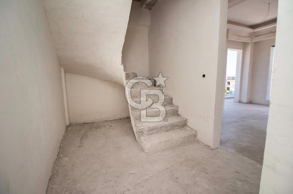 Yeni İzmir Caddesi’nde Satılık 2+1 Dubleks Daire