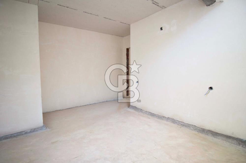 Yeni İzmir Caddesi’nde Satılık 2+1 Dubleks Daire