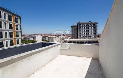 Yeni İzmir Caddesi’nde Satılık 2+1 Dubleks Daire
