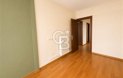 MODA , VİTOL ÇIKMAZI'NDA 4+1 220 M2 GENİŞ BALKONLU DAİRE
