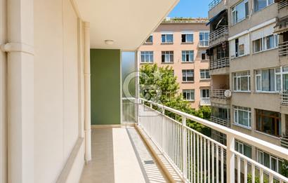 MODA , VİTOL ÇIKMAZI'NDA 4+1 220 M2 GENİŞ BALKONLU DAİRE