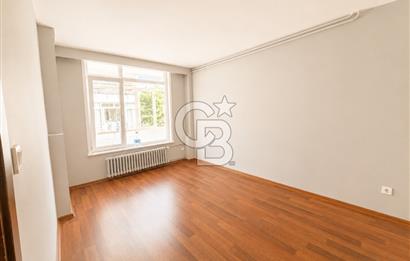 MODA , VİTOL ÇIKMAZI'NDA 4+1 220 M2 GENİŞ BALKONLU DAİRE