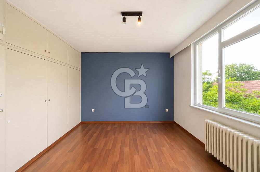MODA , VİTOL ÇIKMAZI'NDA 4+1 220 M2 GENİŞ BALKONLU DAİRE