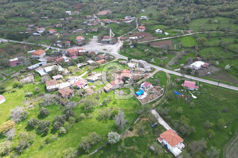 ÇANAKKALE MERKEZ SALİHLERDE KÖY İÇİ İMARLI 542m2 ARSA