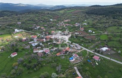 ÇANAKKALE MERKEZ SALİHLERDE KÖY İÇİ İMARLI 542m2 ARSA