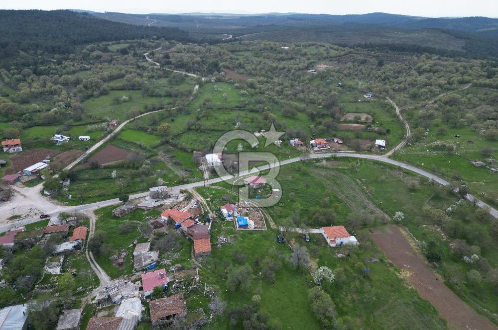 ÇANAKKALE MERKEZ SALİHLERDE KÖY İÇİ İMARLI 542m2 ARSA