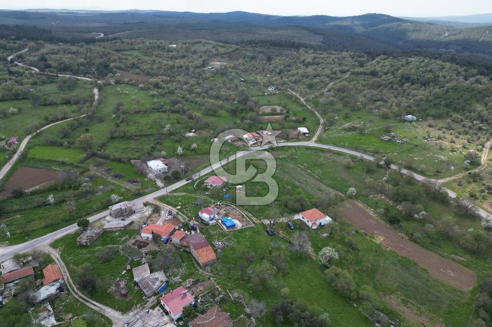 ÇANAKKALE MERKEZ SALİHLERDE KÖY İÇİ İMARLI 542m2 ARSA