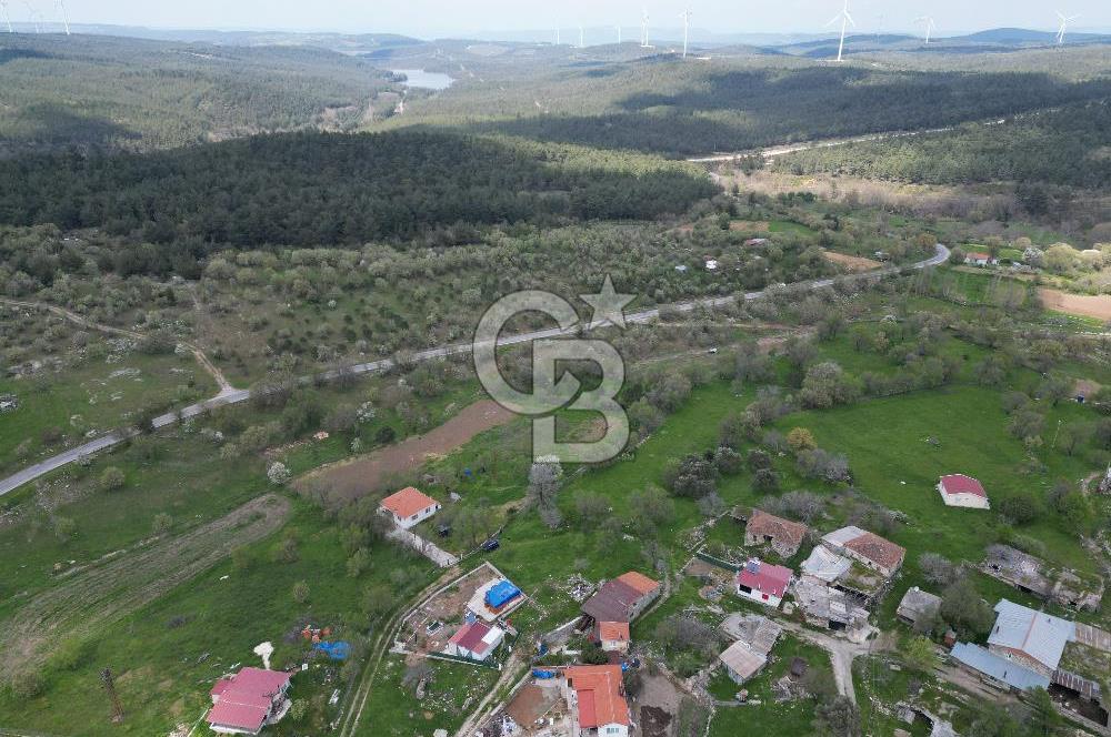 ÇANAKKALE MERKEZ SALİHLERDE KÖY İÇİ İMARLI 542m2 ARSA