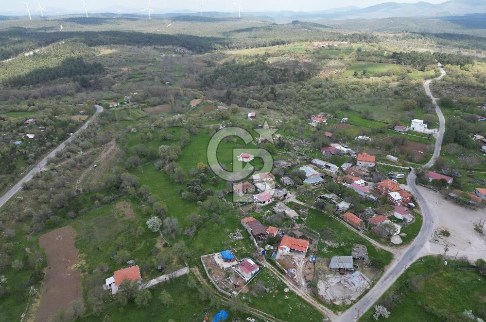 ÇANAKKALE MERKEZ SALİHLERDE KÖY İÇİ İMARLI 542m2 ARSA