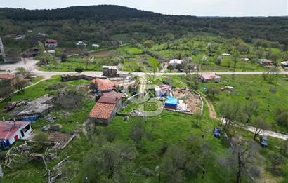 ÇANAKKALE MERKEZ SALİHLERDE KÖY İÇİ İMARLI 542m2 ARSA