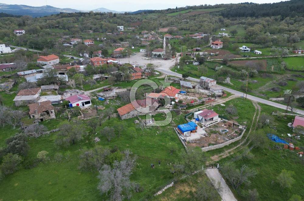 ÇANAKKALE MERKEZ SALİHLERDE KÖY İÇİ İMARLI 542m2 ARSA