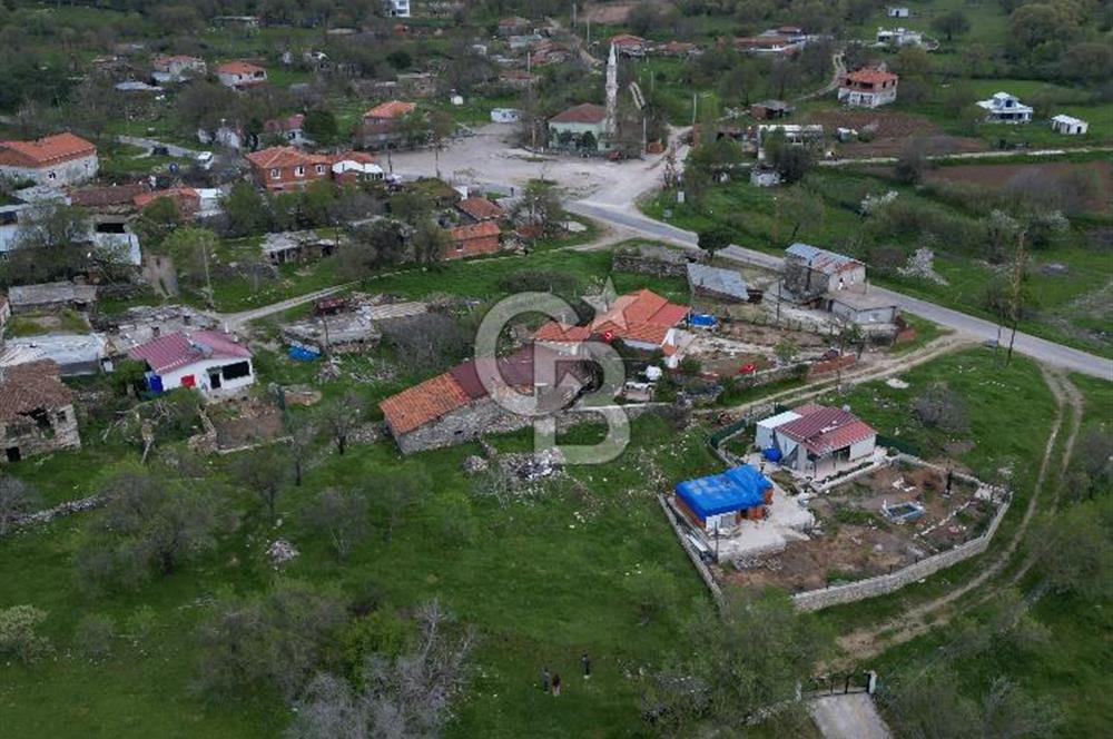 ÇANAKKALE MERKEZ SALİHLERDE KÖY İÇİ İMARLI 542m2 ARSA