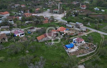 ÇANAKKALE MERKEZ SALİHLERDE KÖY İÇİ İMARLI 542m2 ARSA