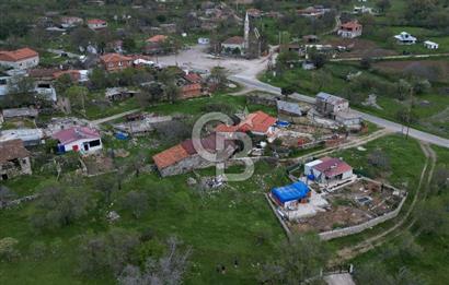 ÇANAKKALE MERKEZ SALİHLERDE KÖY İÇİ İMARLI 542m2 ARSA