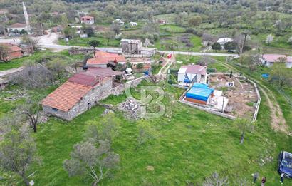 ÇANAKKALE MERKEZ SALİHLERDE KÖY İÇİ İMARLI 542m2 ARSA