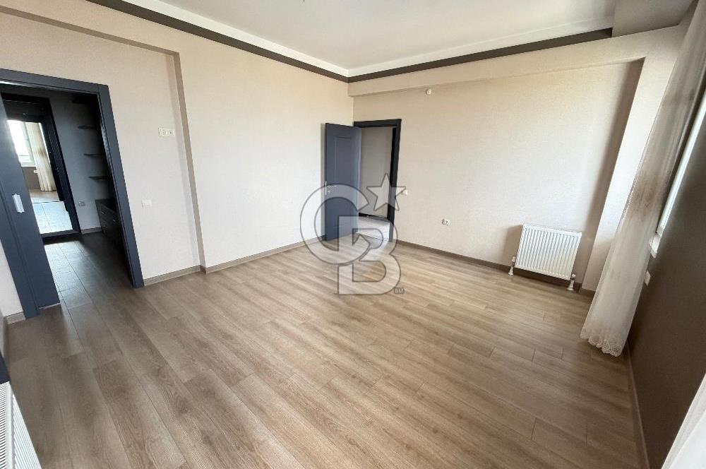 ALACAATLI VENT KULE'DE PANAROMİK MANZARALI EKSTRA YAPILI 250M2 5+1 KİRALIK DAİRE