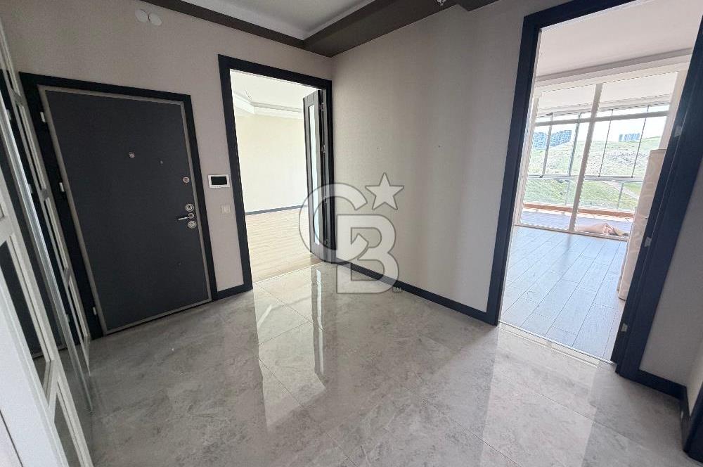 ALACAATLI VENT KULE'DE PANAROMİK MANZARALI EKSTRA YAPILI 250M2 5+1 KİRALIK DAİRE