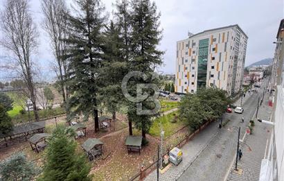 CB LİKA'DAN YOMRA SANCAK MAH. MERKEZİ KONUMDA SATILIK DAİRE