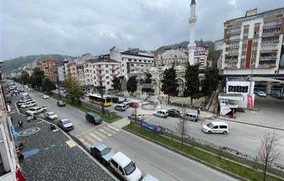 CB LİKA'DAN YOMRA SANCAK MAH. MERKEZİ KONUMDA SATILIK DAİRE