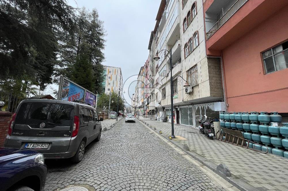 CB LİKA'DAN YOMRA SANCAK MAH. MERKEZİ KONUMDA SATILIK DAİRE