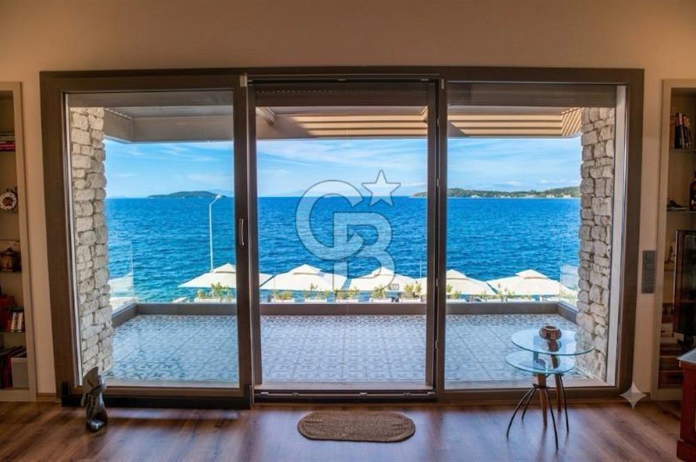 İskele 3 Katlı Kiralık Cafe Restorant Amaçlı Villa