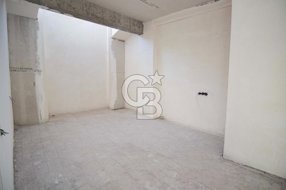Yeni İzmir Caddesi’nde Satılık 2+1 Dubleks Daire