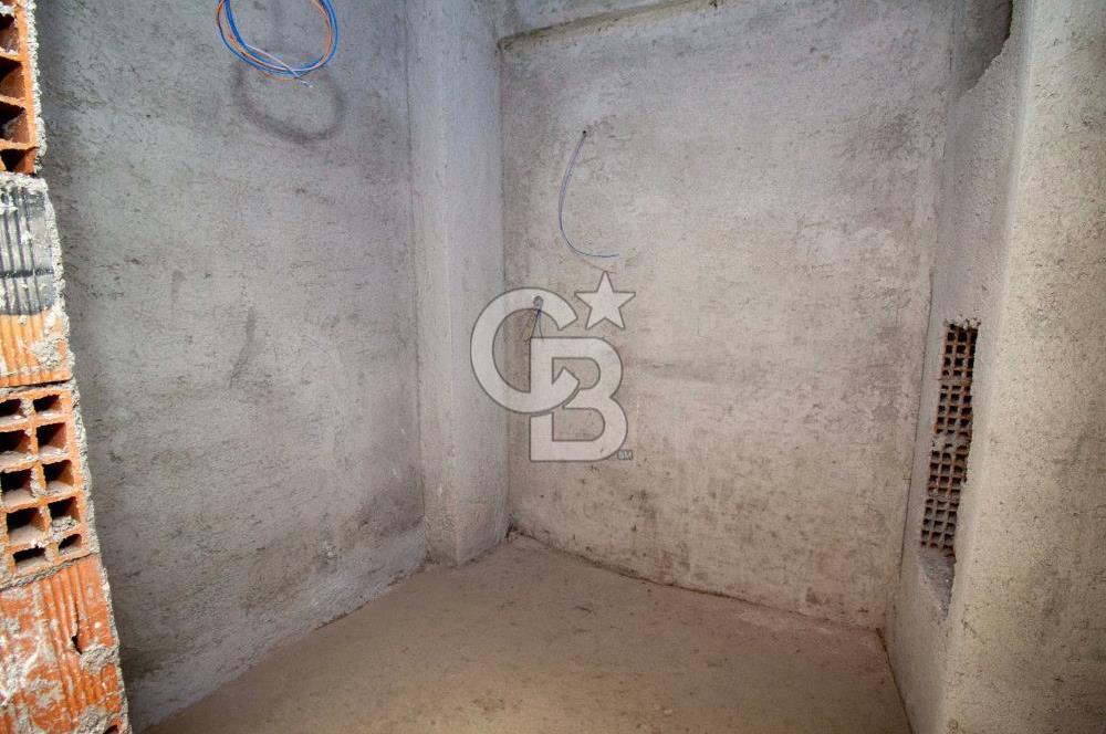 Yeni İzmir Caddesi’nde Satılık 2+1 Dubleks Daire
