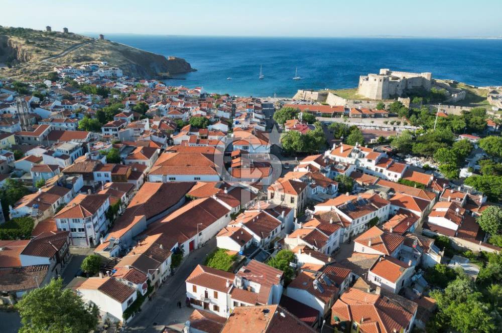 BOZCAADA ALAYBEY MAHALLESINDE SATILIK KÖŞE ARSA