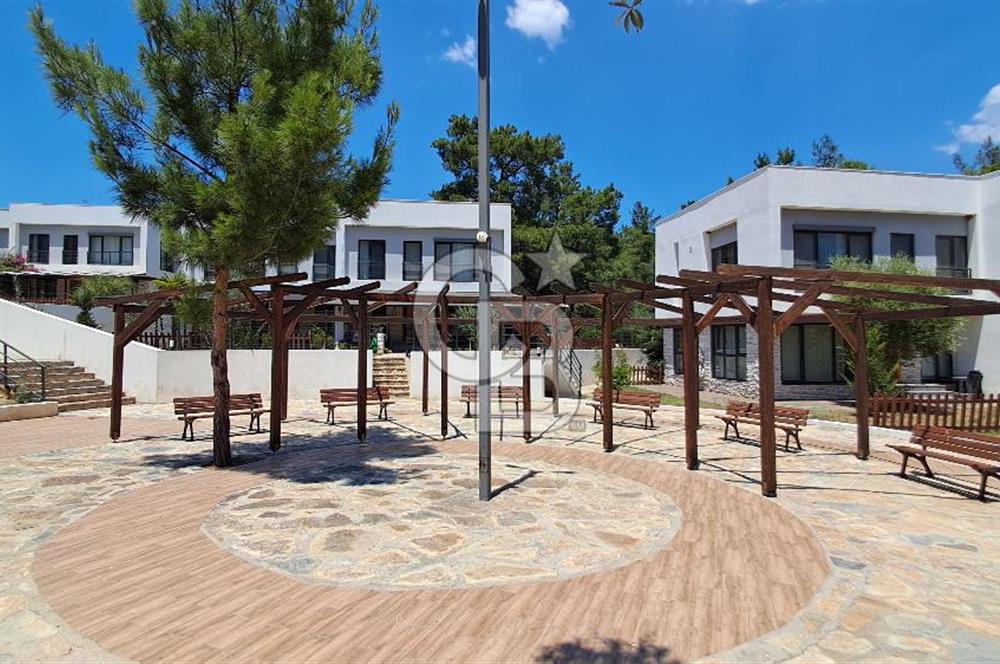Bodrum Hüzzak Hayat Country'de Özel Plajlı, Bahçeli 2+1 Fırsat Daire