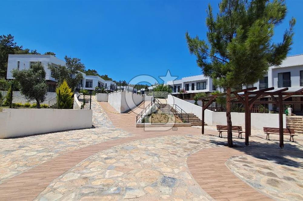 Bodrum Hüzzak Hayat Country'de Özel Plajlı, Bahçeli 2+1 Fırsat Daire