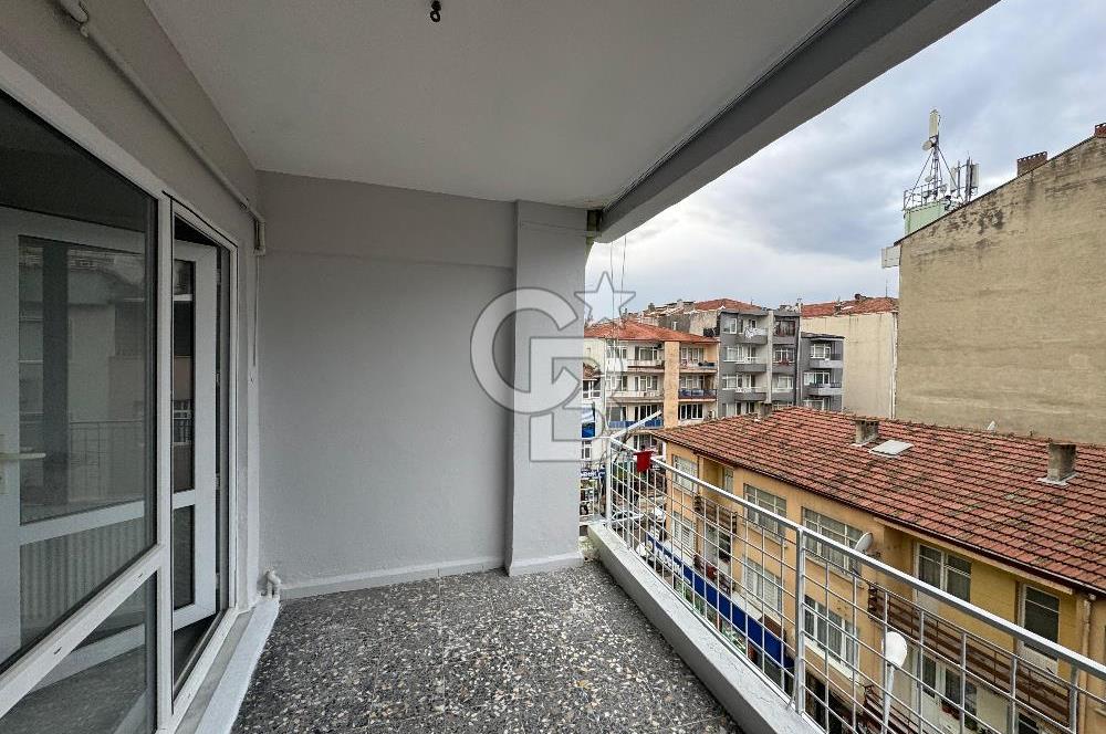 YALOVA MERKEZİ KONUM 2+1 SAHİLE YÜRÜME MESAFESİ SATILIK DAİRE!.