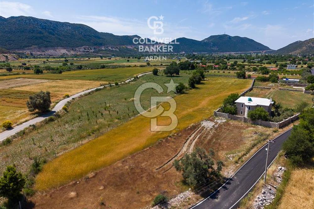 ANTALYA KAŞ BEZİRGAN DA CB ARDEN DEN 8082 m² SATILIK TARLA