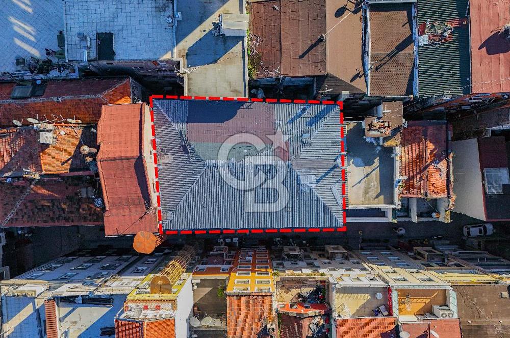 TAKSİM MEYDANA YÜRÜME MESAFESİNDE GENİŞ CEPHELİ KOMPLE BİNA
