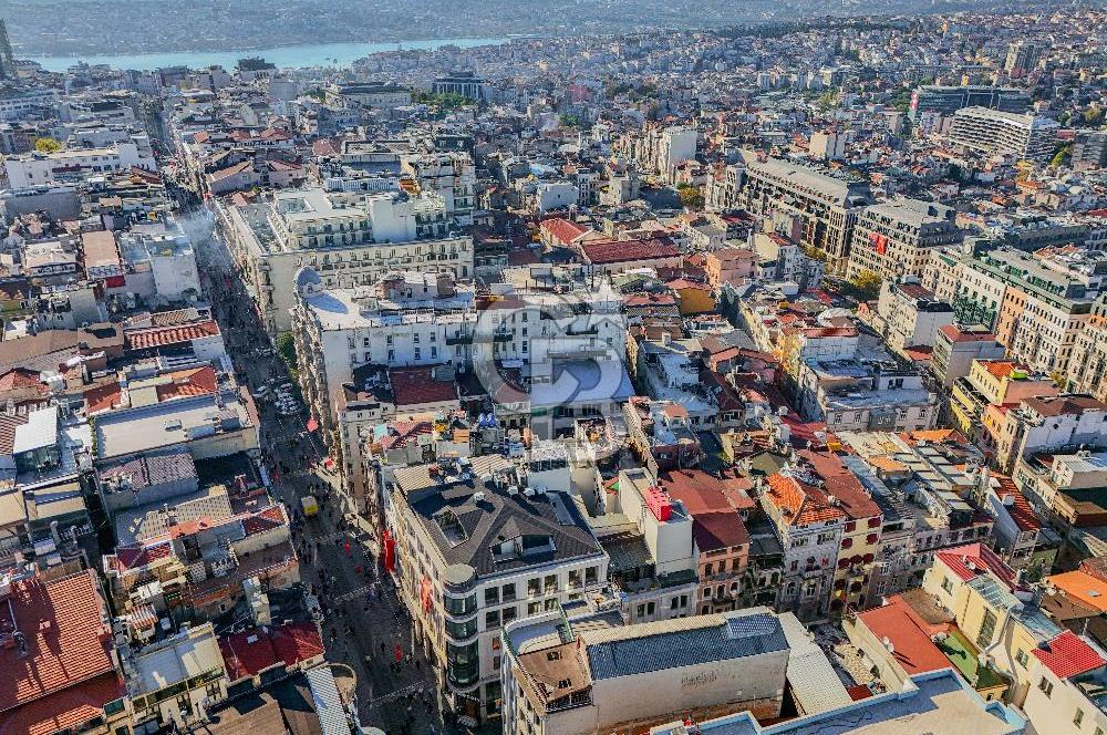TAKSİM MEYDANA YÜRÜME MESAFESİNDE GENİŞ CEPHELİ KOMPLE BİNA