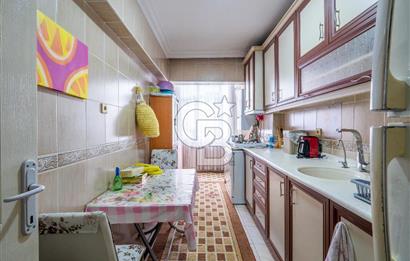 Karabağlar cadde üzeri satılık 3+1