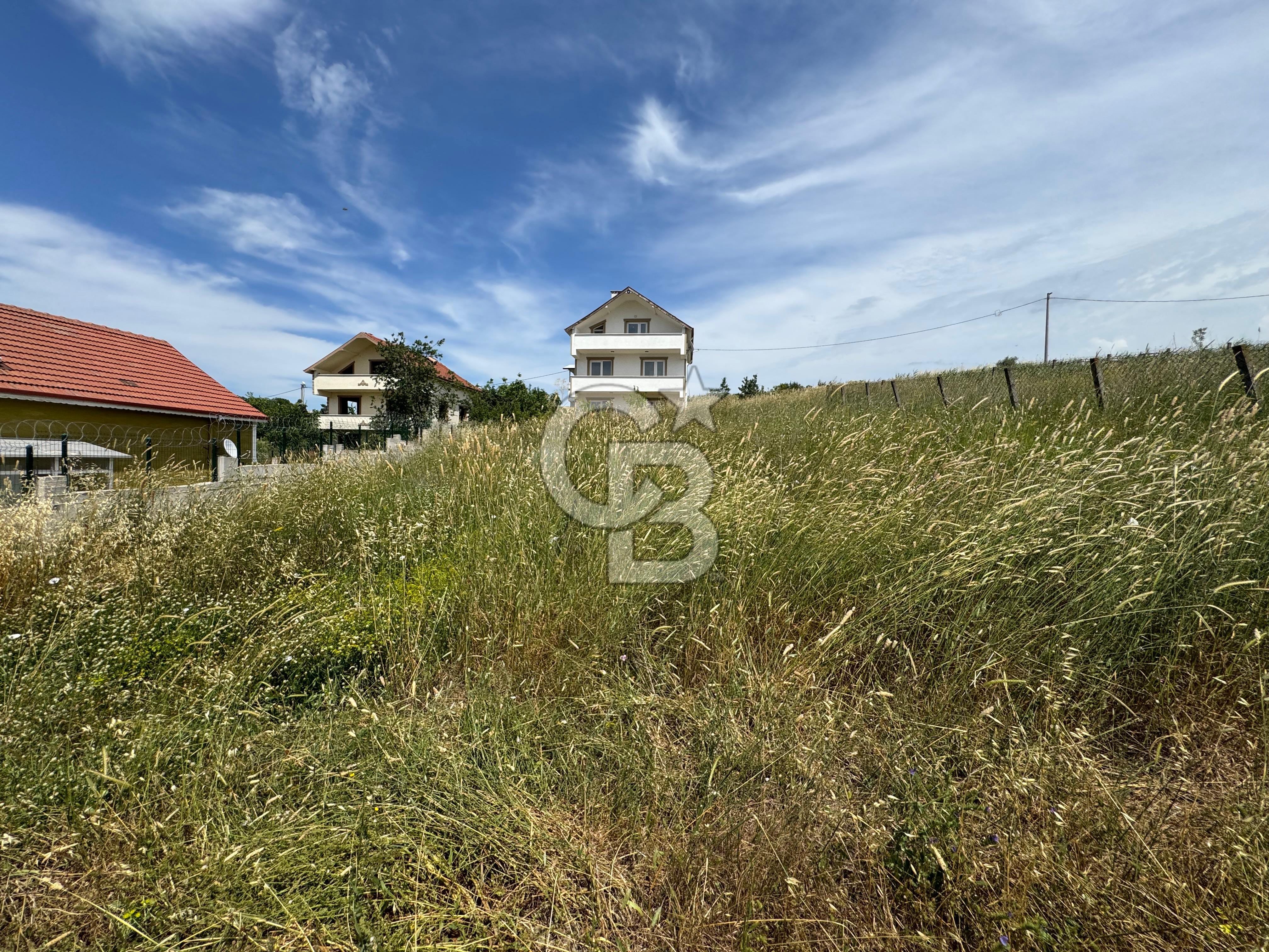YALOVA ÇİFTLİKKÖY DOĞA MANZARALI SATILIK VİLLA İMARLI ARSA 420M2