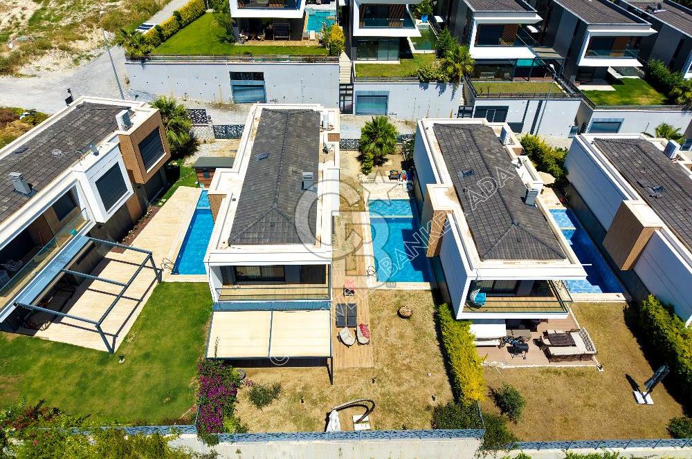 SOĞUCAK'TA KİRALIK DENİZ MANZARALI 5+2 TRİPLEKS VİLLA