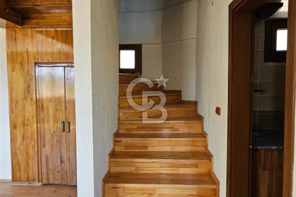 Manisa Yunusemre Sarıkaya Köyü Site İçinde Satılık Villa