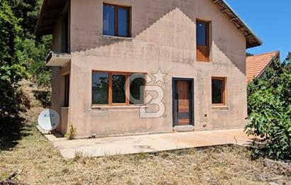 Manisa Yunusemre Sarıkaya Köyü Site İçinde Satılık Villa