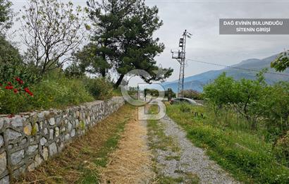 Manisa Yunusemre Sarıkaya Köyü Site İçinde Satılık Villa