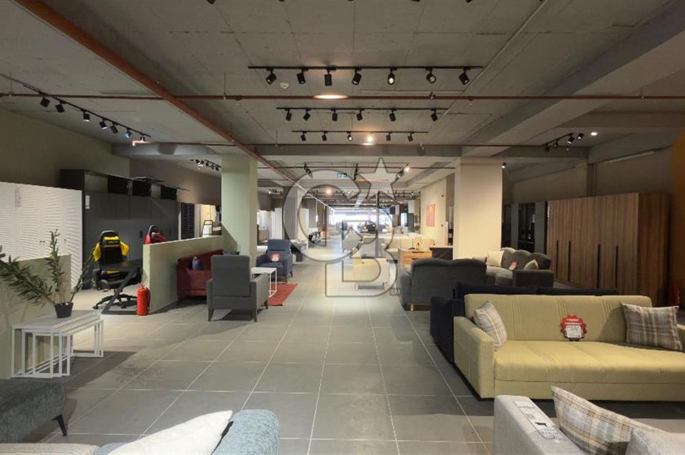 BAĞDAT CADDESİNE CEPHE 1.250 M2(H:3.65) SHOWROOM