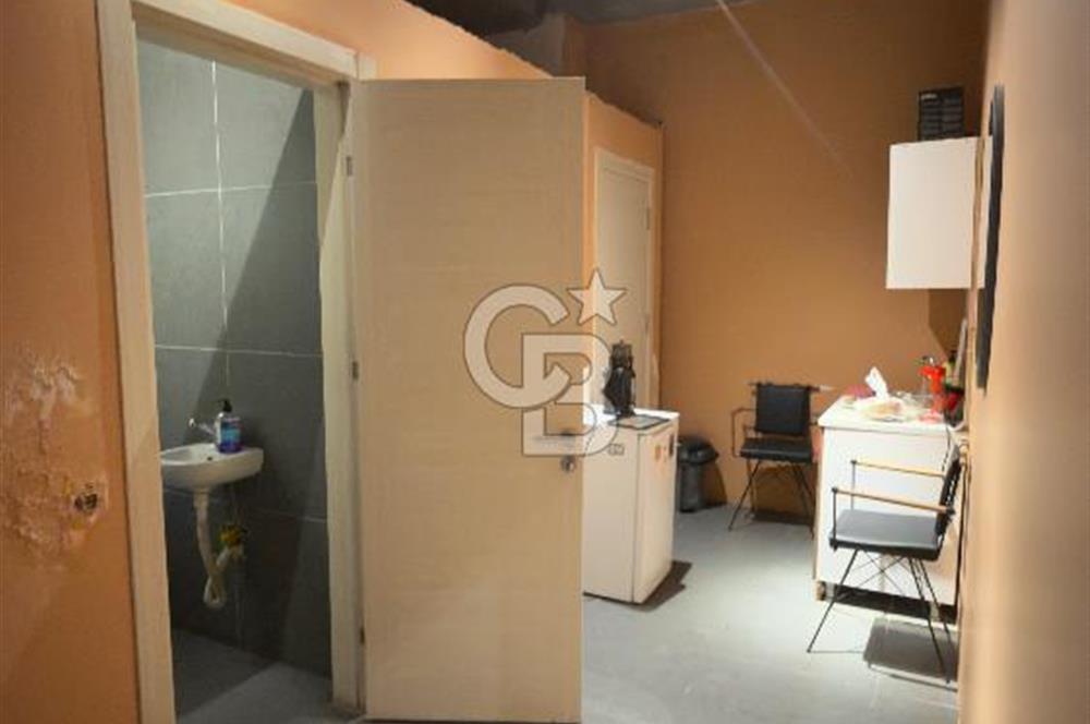 BAĞDAT CADDESİNE CEPHE 1.250 M2(H:3.65) SHOWROOM