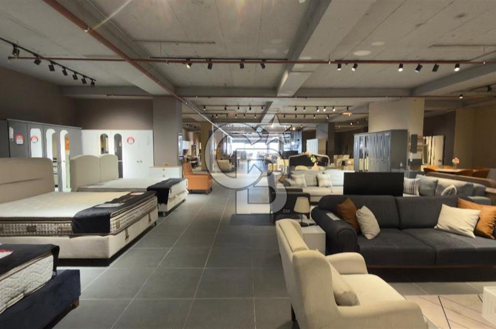 BAĞDAT CADDESİNE CEPHE 1.250 M2(H:3.65) SHOWROOM