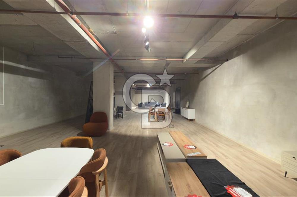 BAĞDAT CADDESİNE CEPHE 1.250 M2(H:3.65) SHOWROOM