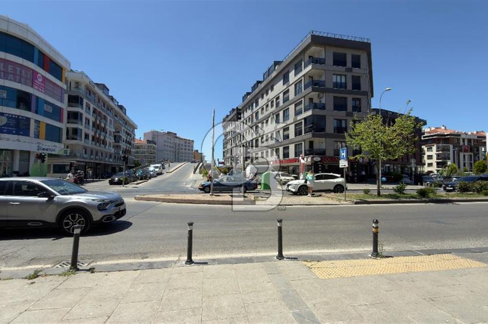 BAĞDAT CADDESİNE CEPHE 1.250 M2(H:3.65) SHOWROOM