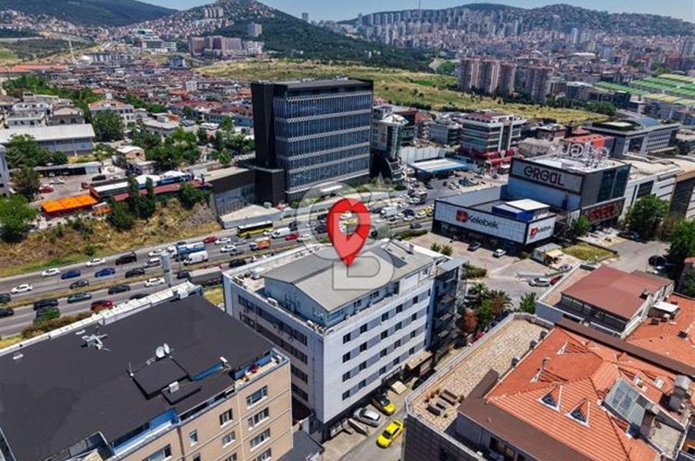 İDEALTEPE E5'TE PRESTİJLİ BİNADA KDVLİ 400 M2 KİRALIK PLAZA KATI