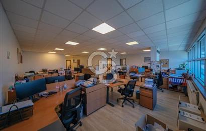 İDEALTEPE E5'TE PRESTİJLİ BİNADA KDVLİ 400 M2 KİRALIK PLAZA KATI