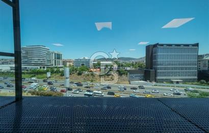 İDEALTEPE E5'TE PRESTİJLİ BİNADA KDVLİ 400 M2 KİRALIK PLAZA KATI